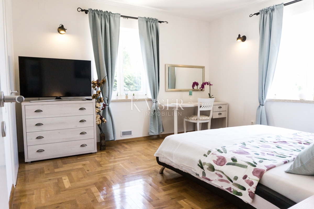 Vila Smoljanci, Svetvinčenat, 180m2