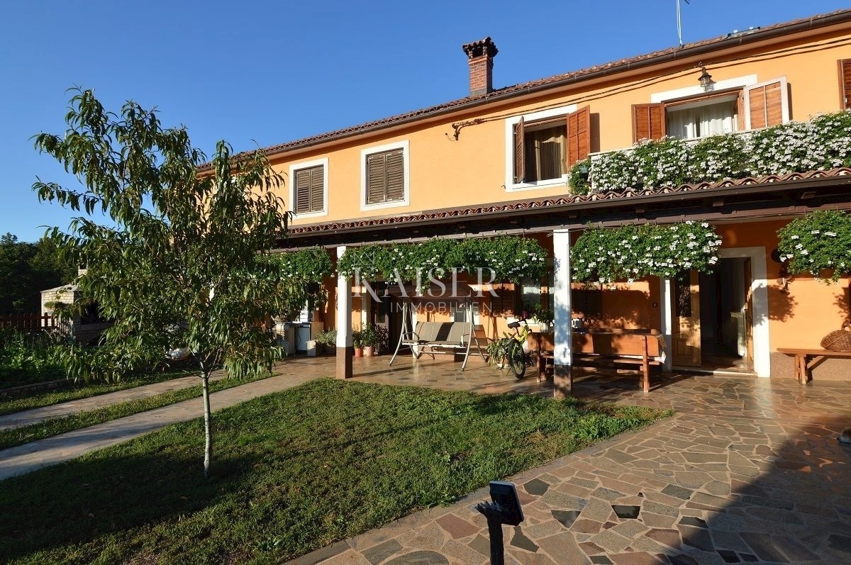 Istra, okolica Grožnjana - samostojna hiša 396m2