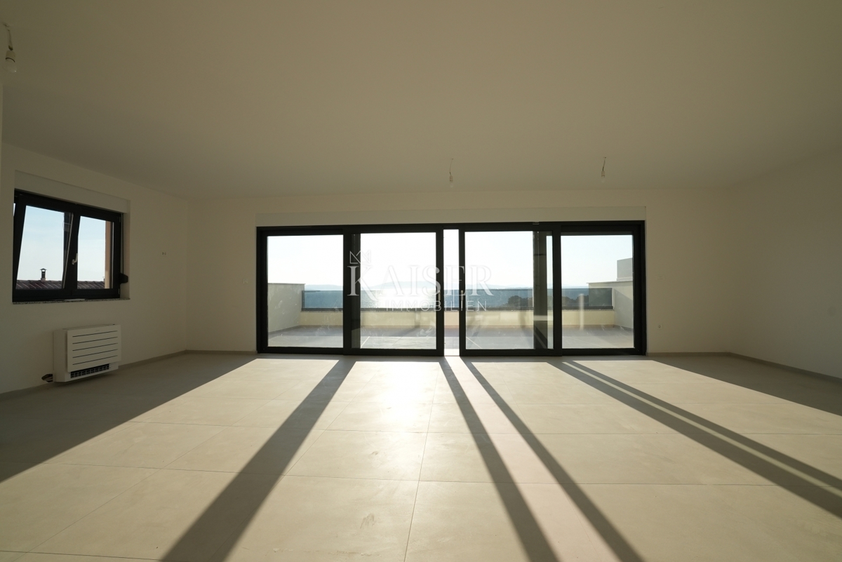 Šibenik, Žaborić Ekskluzivno penthouse s panoramsko strešno teraso