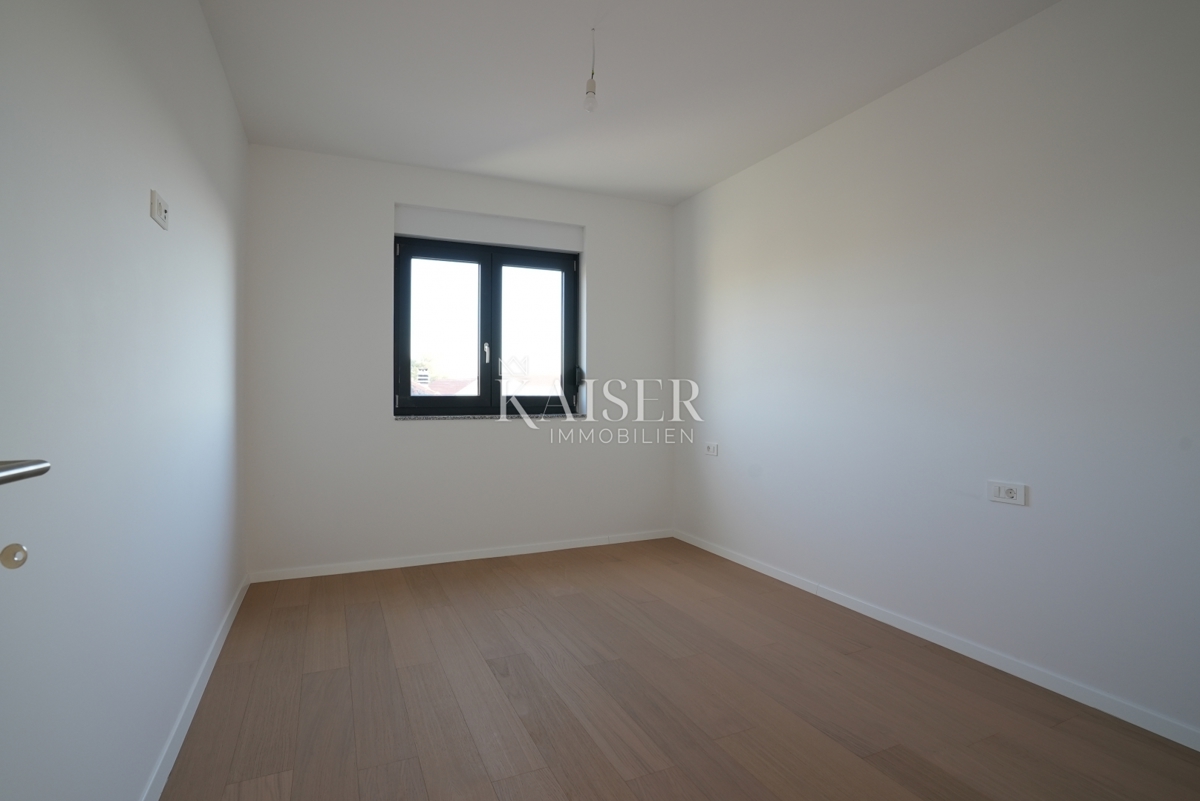 Šibenik, Žaborić Ekskluzivno penthouse s panoramsko strešno teraso