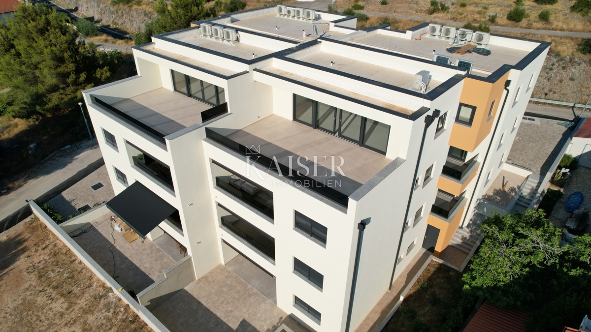 Šibenik, Žaborić Ekskluzivno penthouse s panoramsko strešno teraso