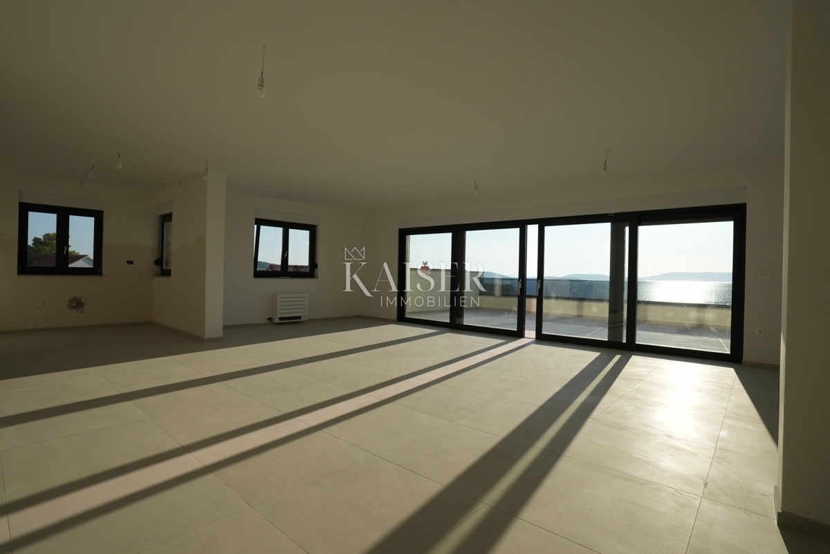 Šibenik, Žaborić Ekskluzivno penthouse s panoramsko strešno teraso
