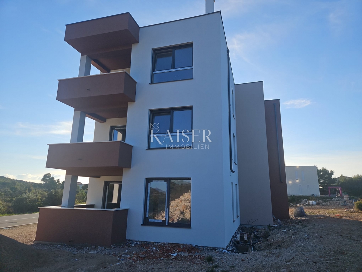 Šibenik, Brodarica - dvosobno stanovanje 72,30 m2 v novogradnji v bližini plaže Rezalište