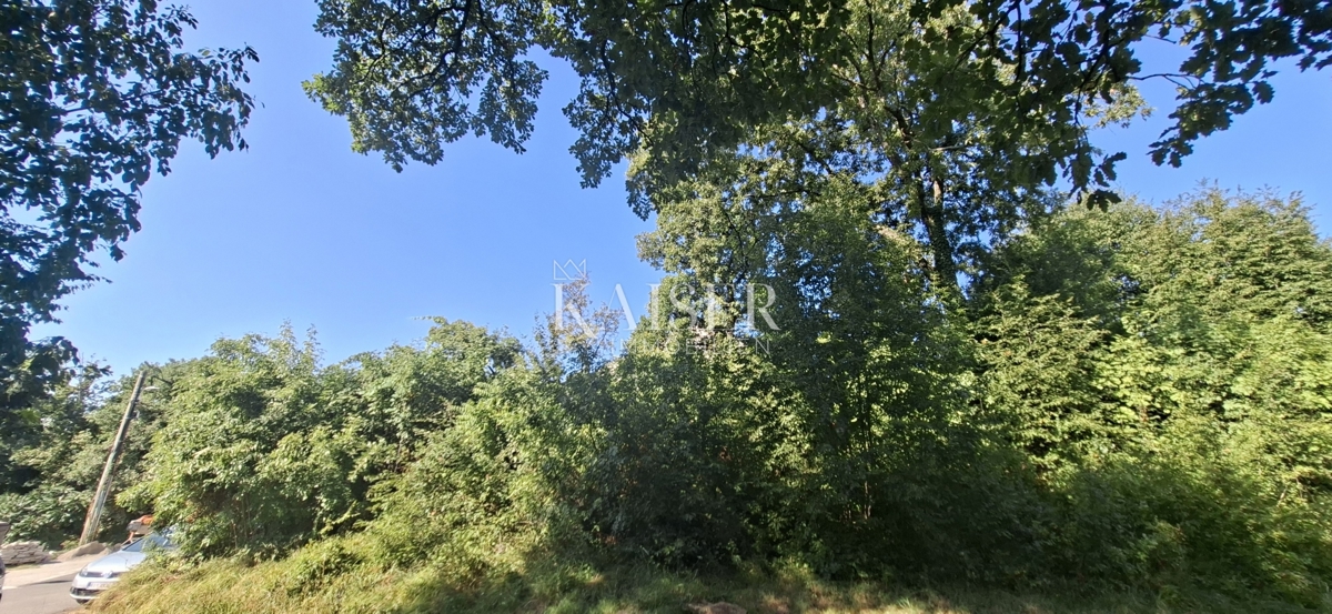  Zazidljivo zemljišče Matulji, 2.835m2