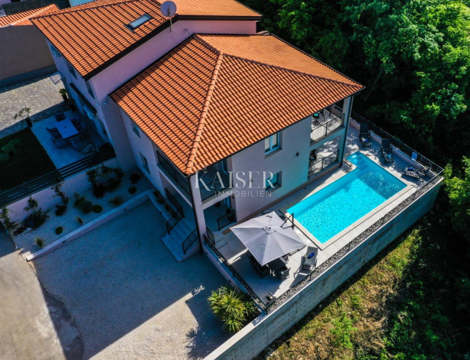 Istra - Poreč, dve moderni družinski hiši z apartmaji 