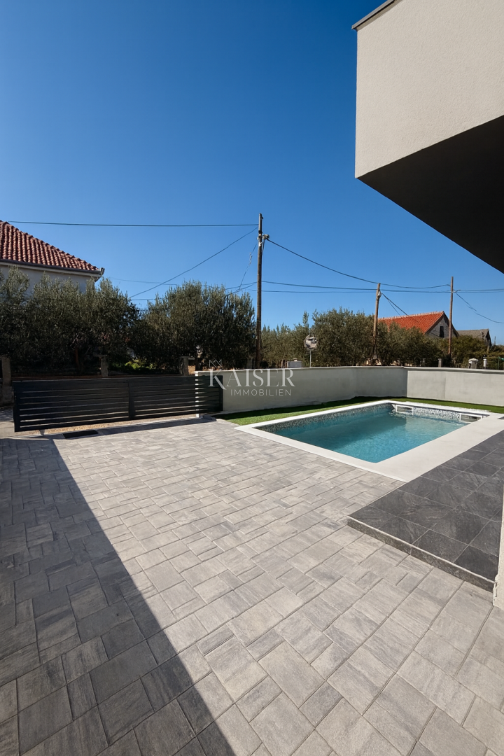 Zadar – Privlaka | Luksuzna hiša z bazenom