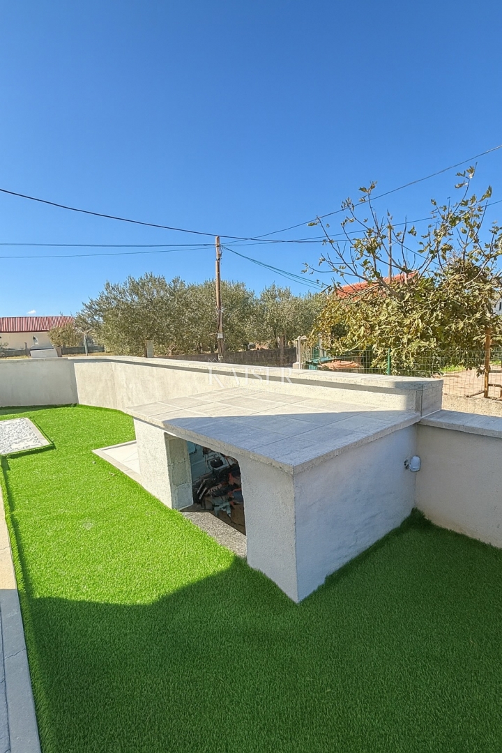 Zadar – Privlaka | Luksuzna hiša z bazenom