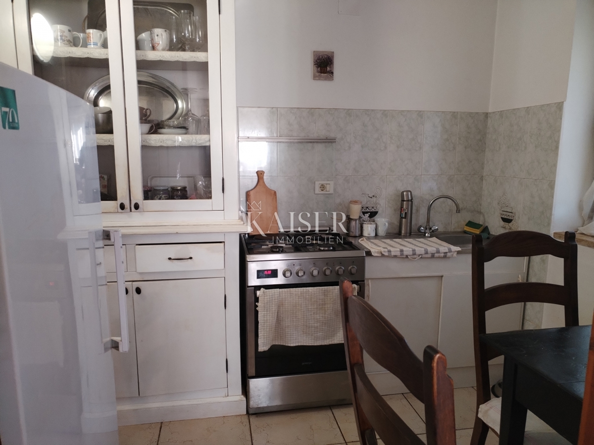 Istra, Novigrad, prodaja 2 apartmaja, vsak po 64 m2
