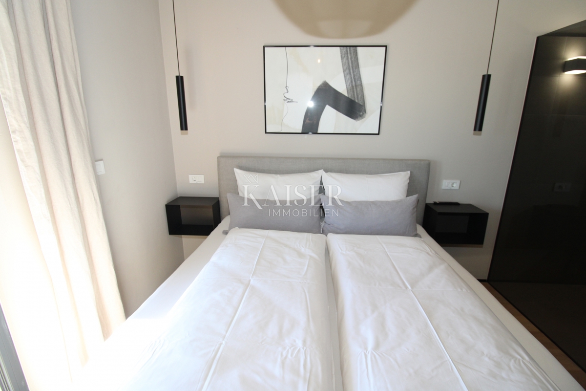 Istra - Poreč, luksuzna vila s pogledom na morje, bazenom in savno