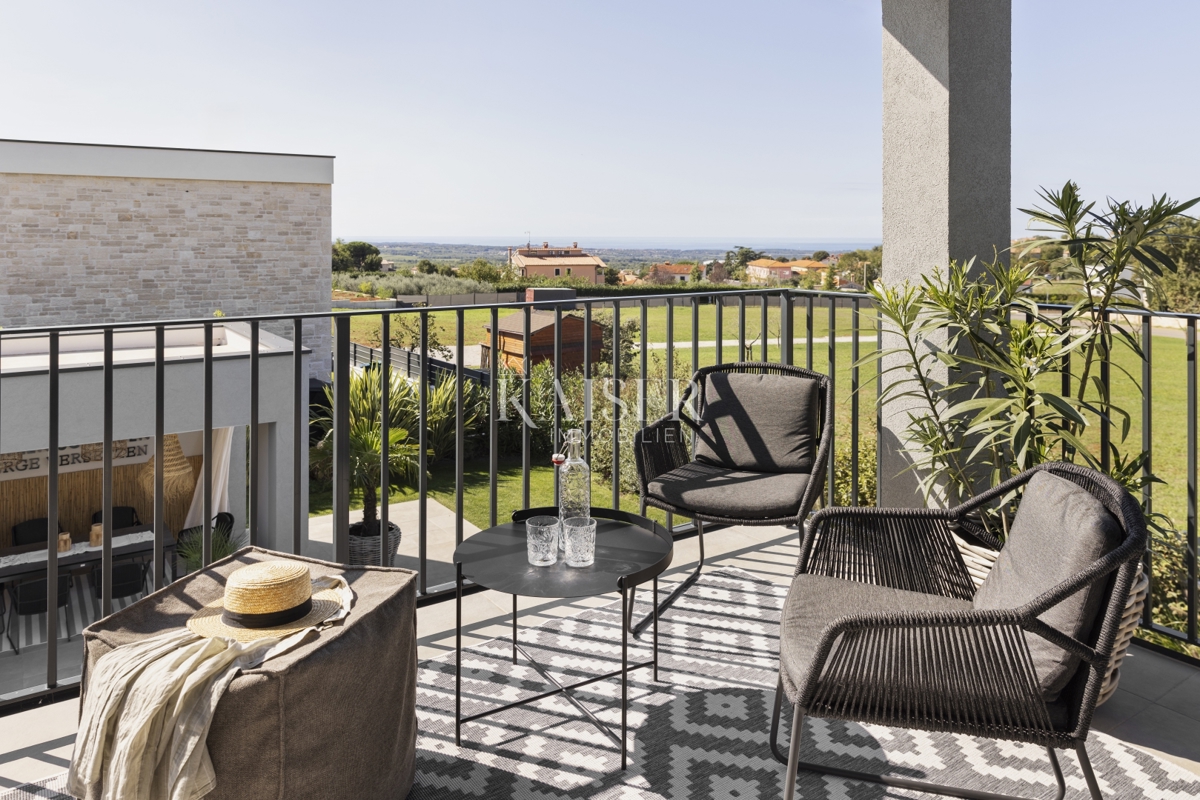 Istra - Poreč, luksuzna vila s pogledom na morje, bazenom in savno