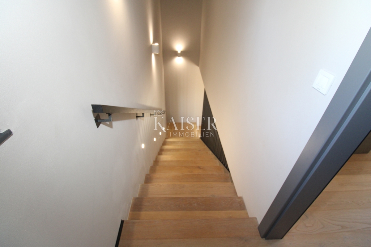 Istra - Poreč, luksuzna vila s pogledom na morje, bazenom in savno