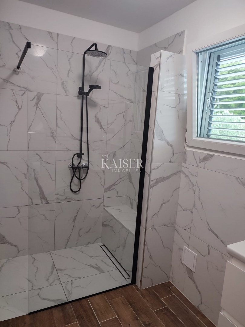 Hiša Kaštel Novi, Kaštela, 146m2