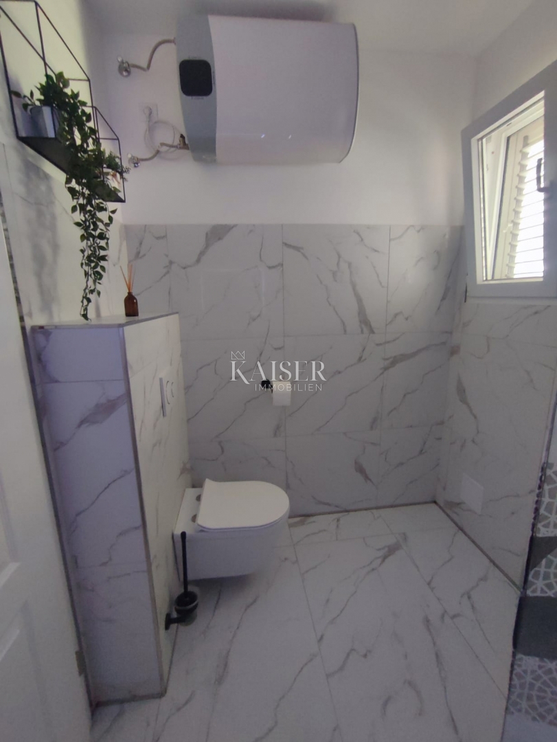 Hiša Kaštel Novi, Kaštela, 146m2