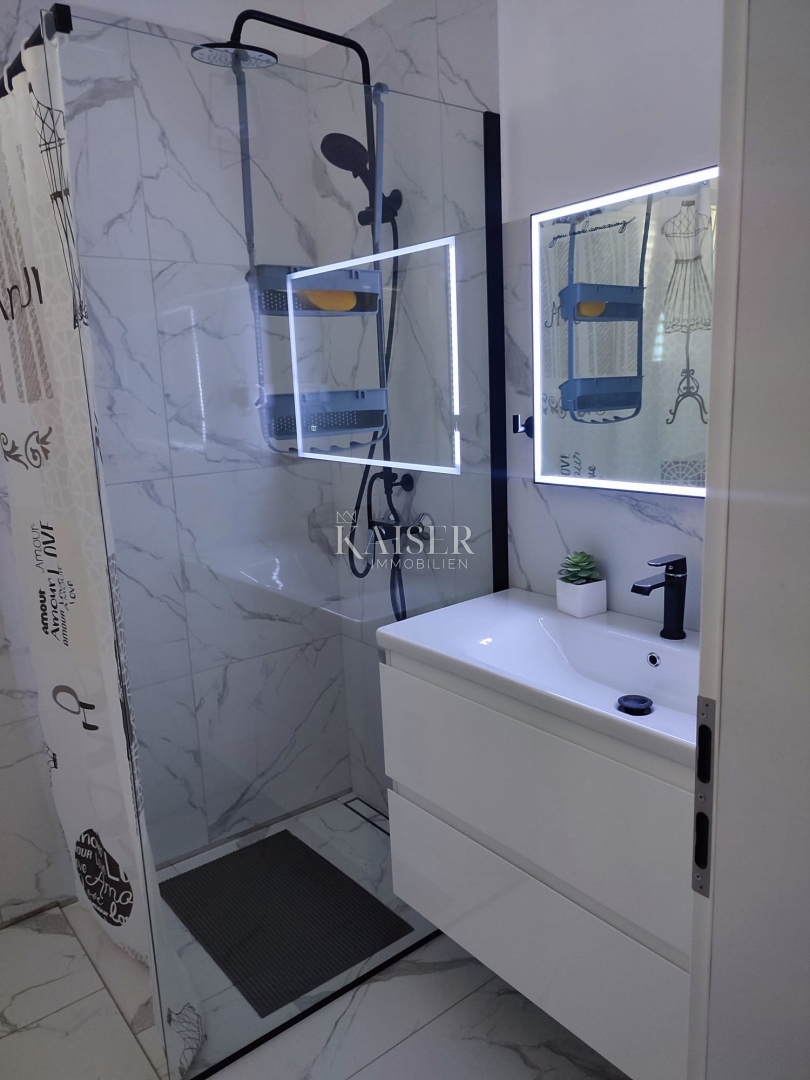 Hiša Kaštel Novi, Kaštela, 146m2