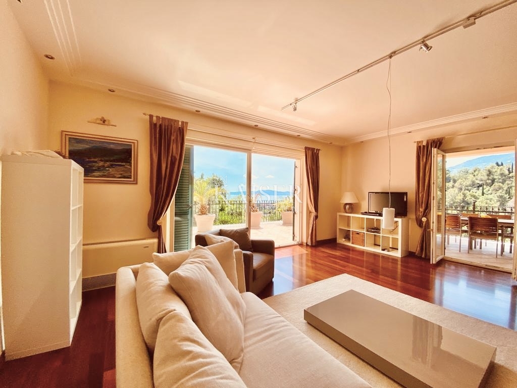 Opatija, Ičići – Nadstropje vile v beneškem slogu z veliko teraso in čudovitim pogledom na morje