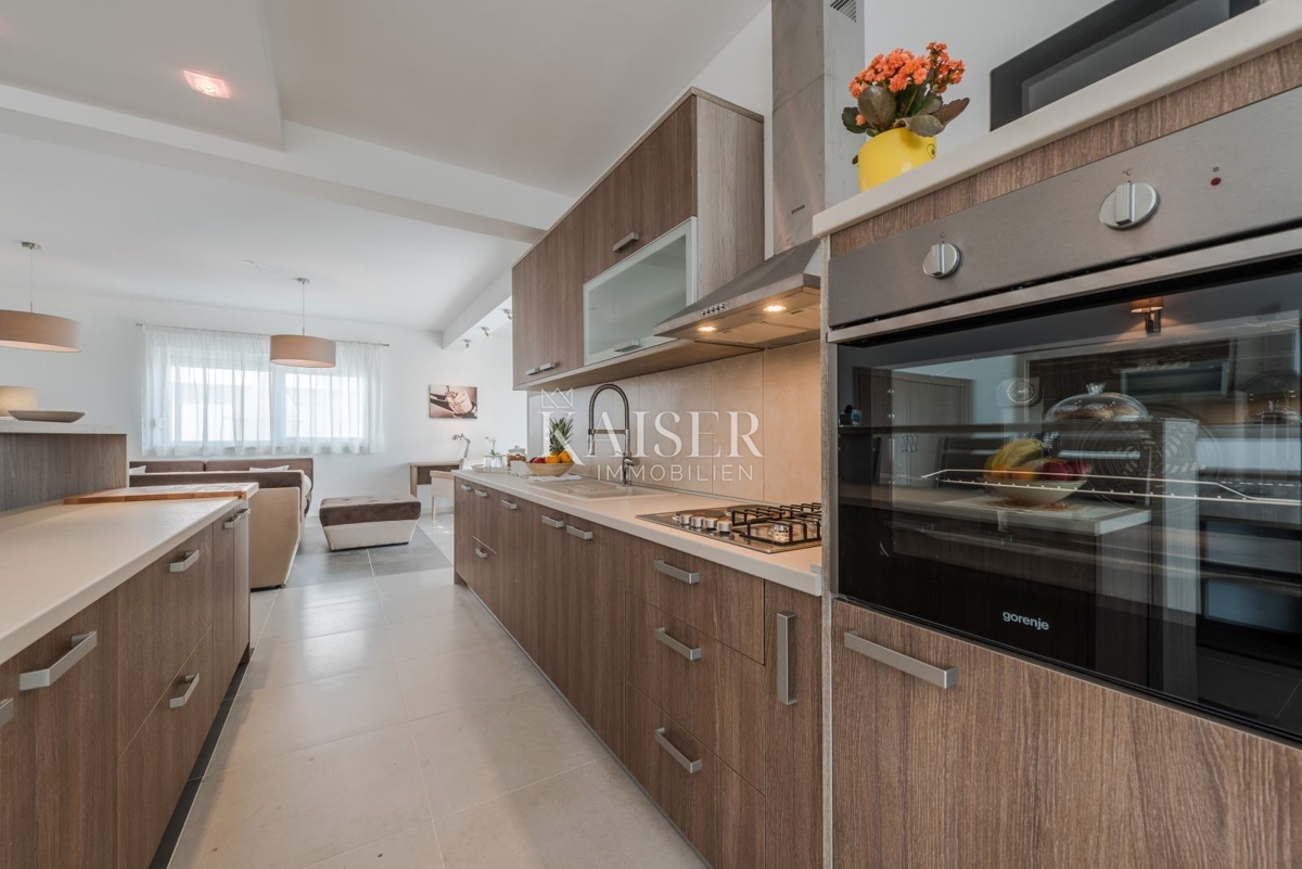 Hiša Debeljak, Sukošan, 1.630m2