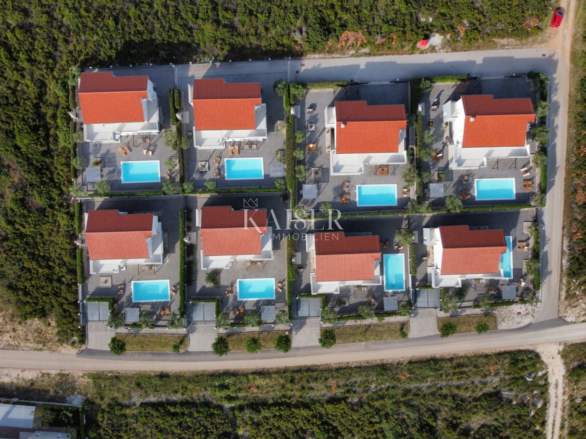 Hiša Debeljak, Sukošan, 1.630m2