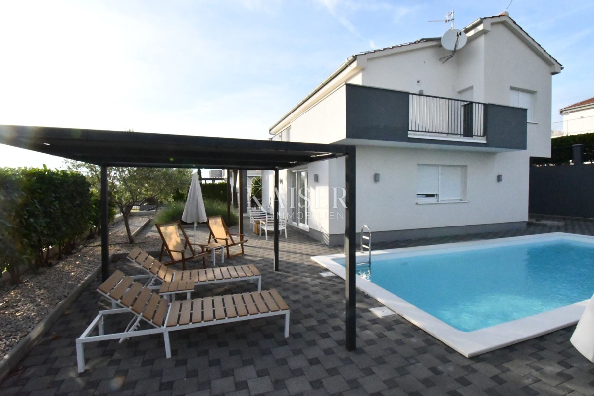 Hiša Debeljak, Sukošan, 1.630m2