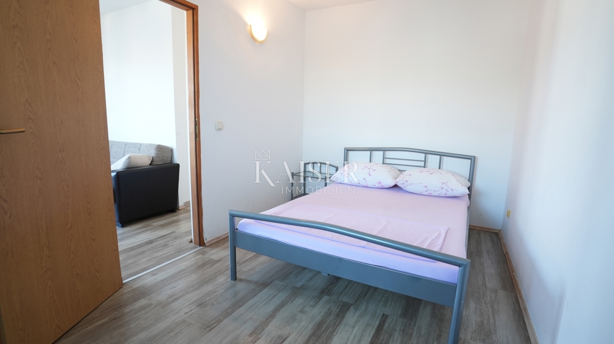 Šparadići, Šibenik - Apartmajska hiša s 5 enotami in potencialom, 100 m od morja