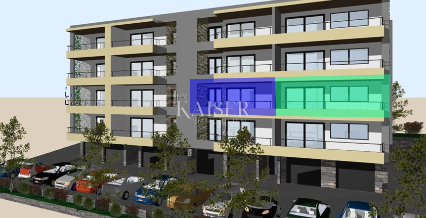 Makarska - Udobno dvosobno stanovanje z veliko ložo v novogradnji 800m od morja