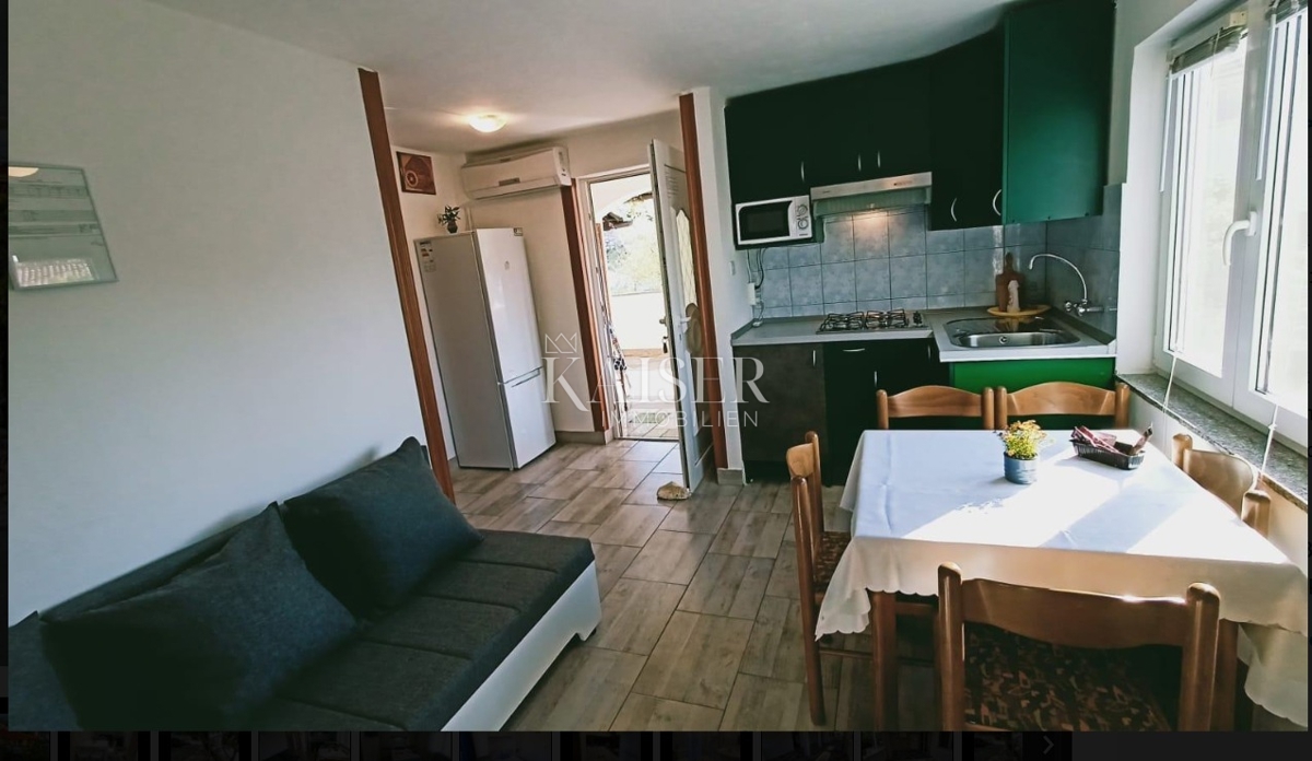 Hiša Vinjerac, Posedarje, 200m2