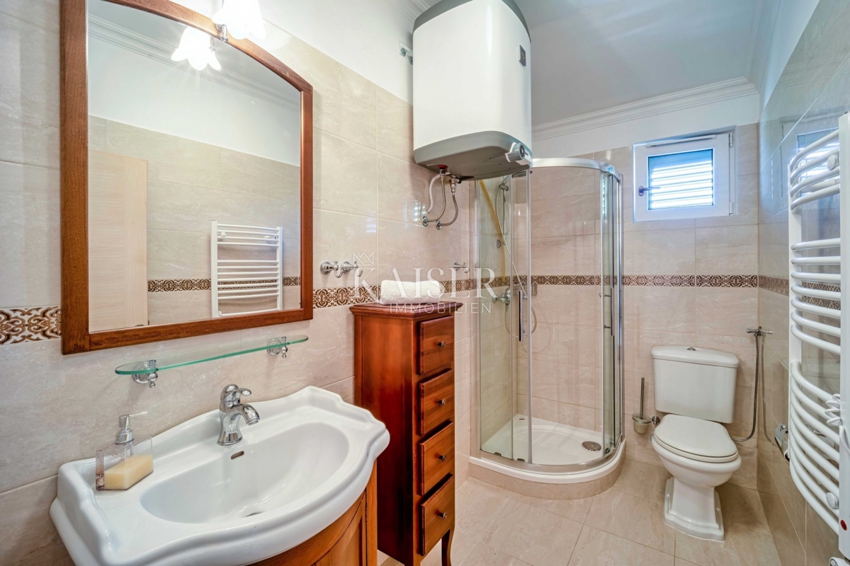 Hiša Maslenica, Jasenice, 113m2