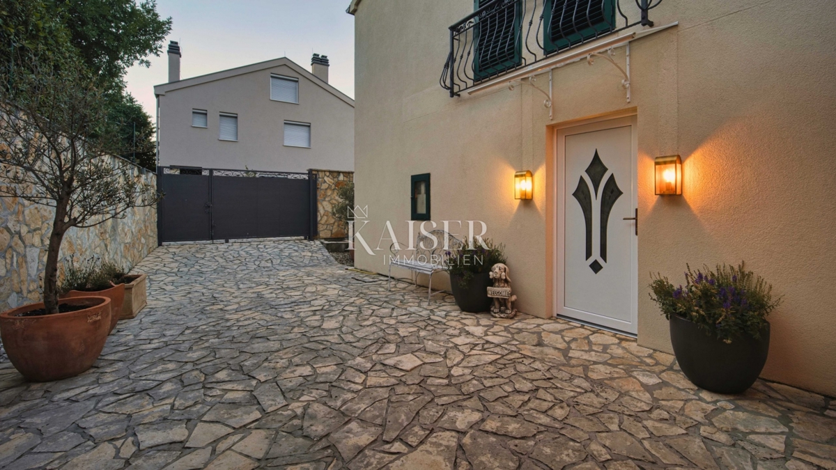 Hiša Maslenica, Jasenice, 113m2