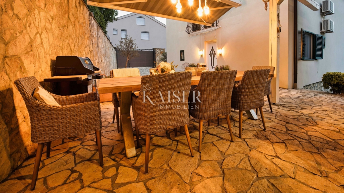 Hiša Maslenica, Jasenice, 113m2