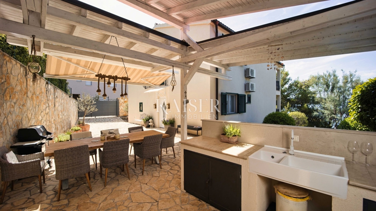 Hiša Maslenica, Jasenice, 113m2