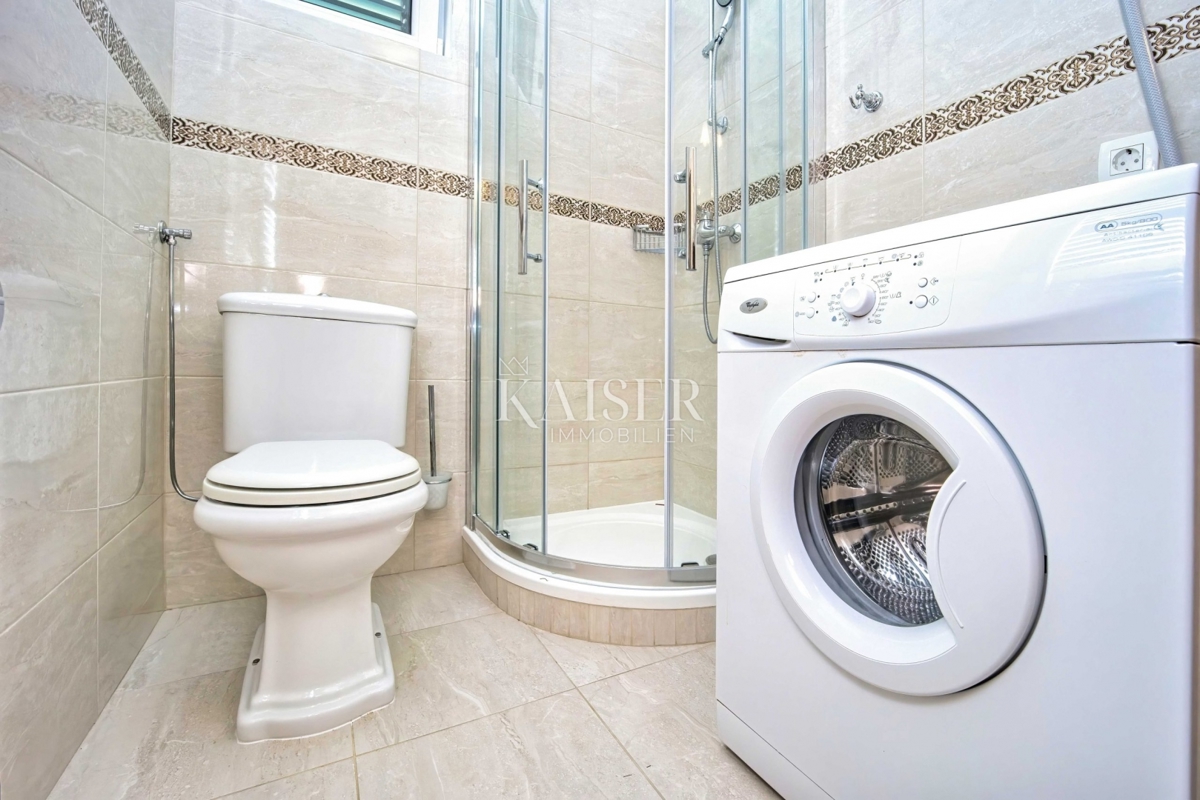 Hiša Maslenica, Jasenice, 113m2