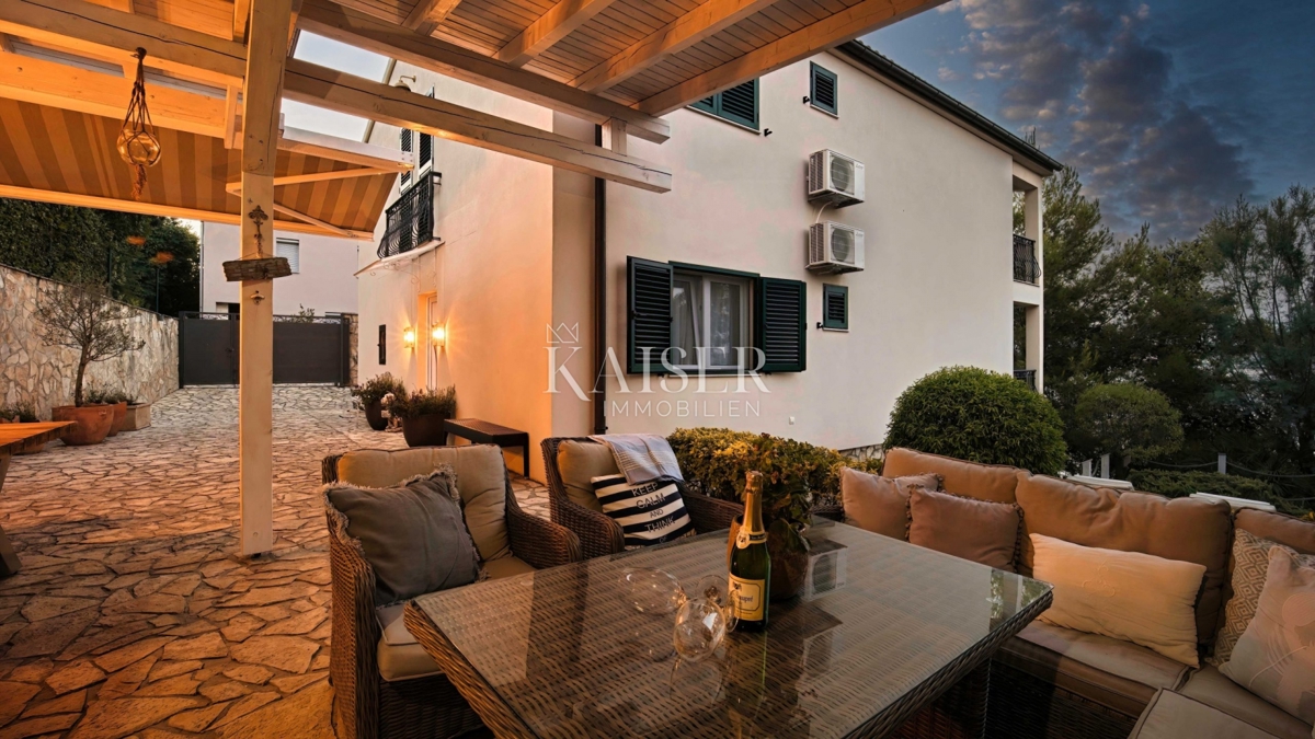 Hiša Maslenica, Jasenice, 113m2