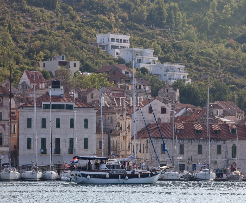 Otok Vis - vila s čudovitim pogledom na morje