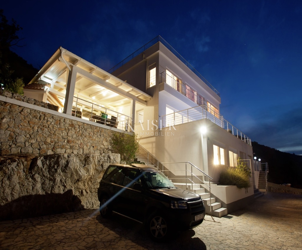 Otok Vis - vila s čudovitim pogledom na morje