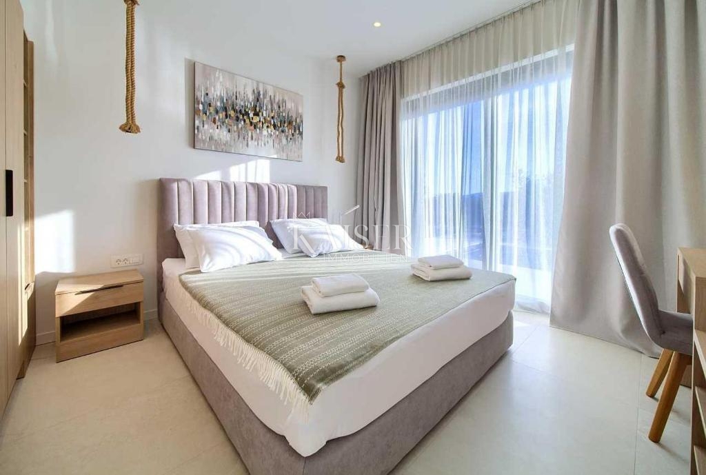 Krk, okolica - luksuzna vila s pogledom na morje