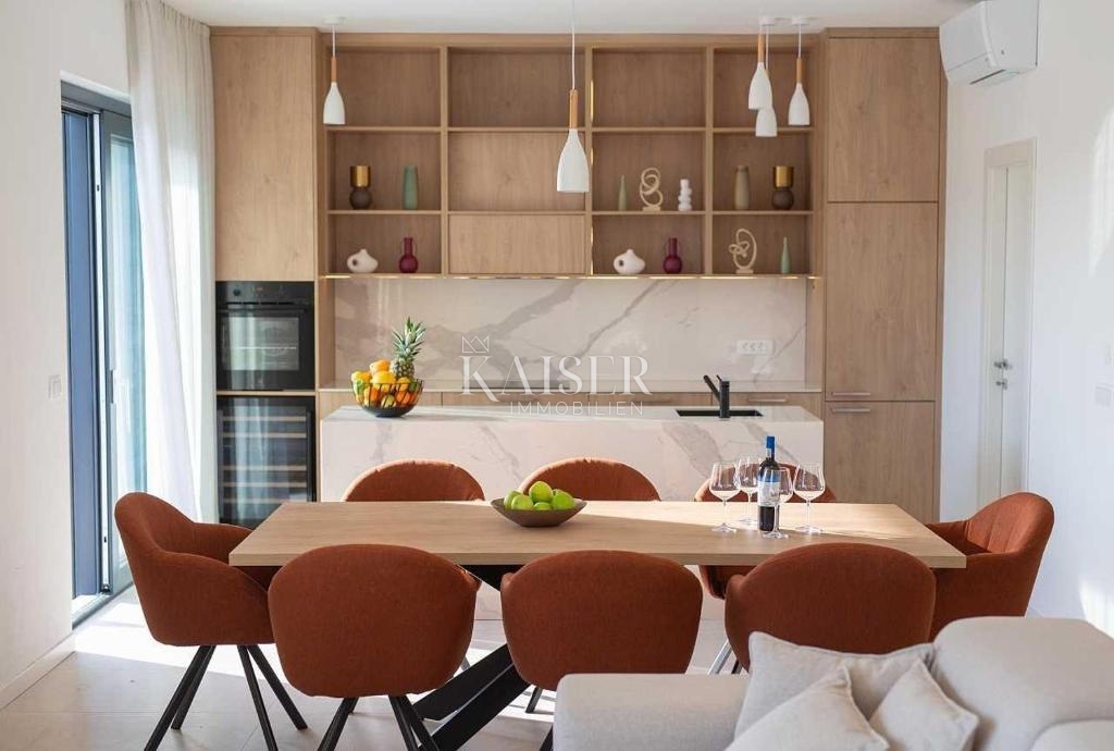 Krk, okolica - luksuzna vila s pogledom na morje