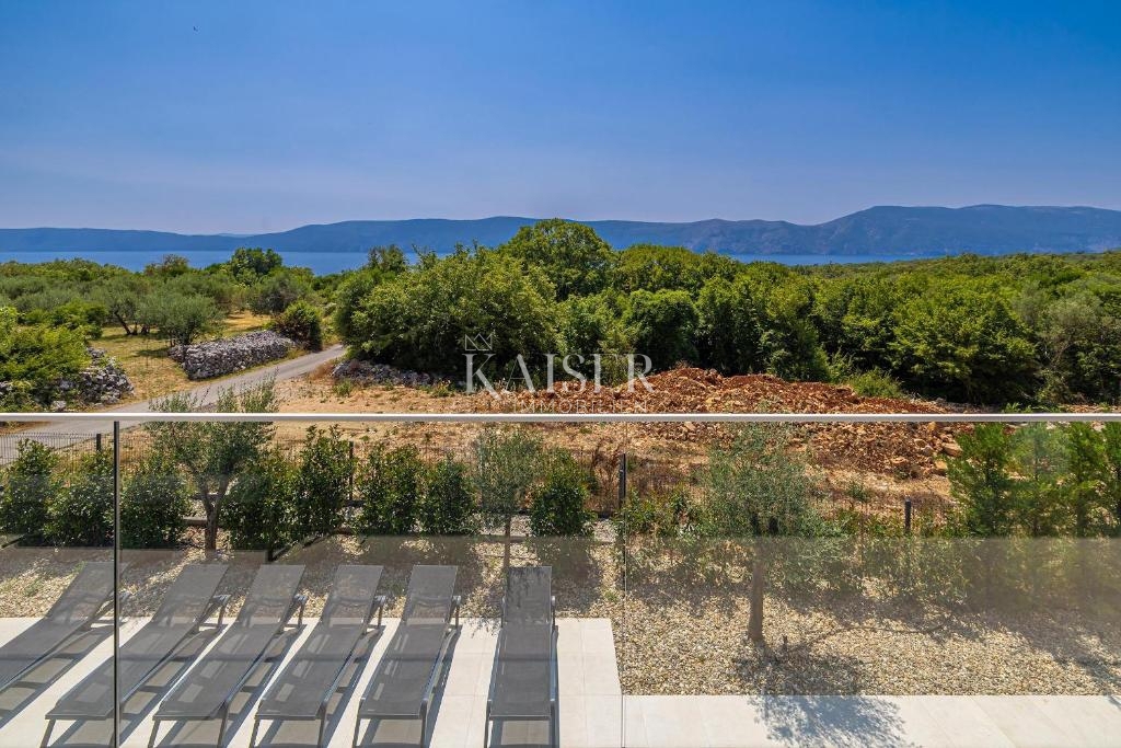 Krk, okolica - luksuzna vila s pogledom na morje