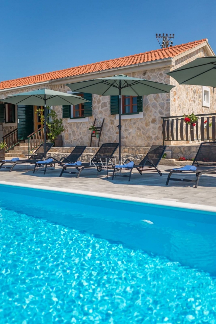 Hiša Rogoznica, 100m2