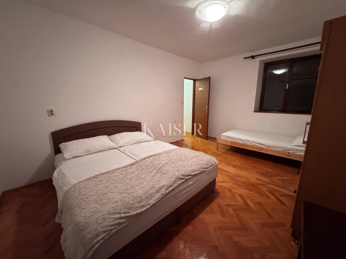 Otok Lošinj, M.Lošinj, rezidenca 400 m² blizu centra mesta