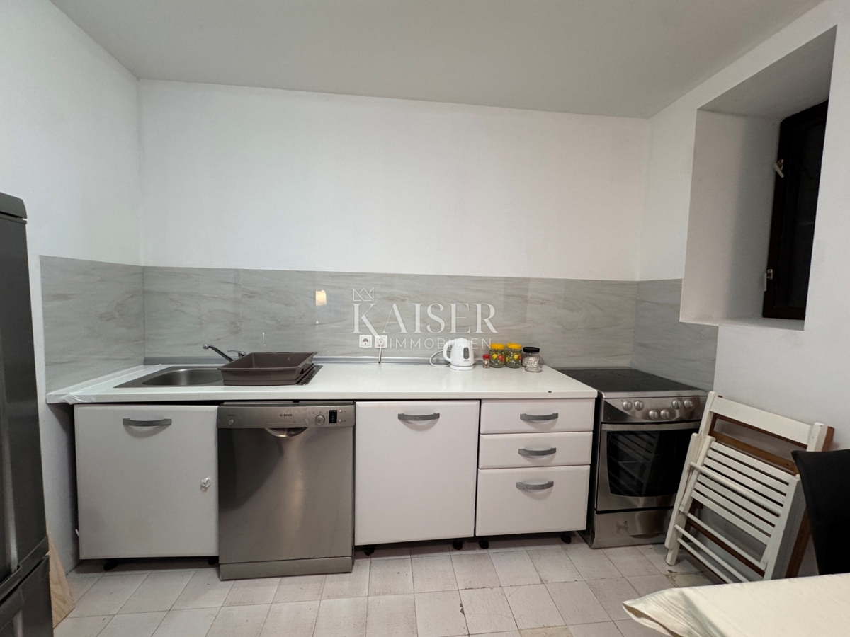 Otok Lošinj, M.Lošinj, rezidenca 400 m² blizu centra mesta