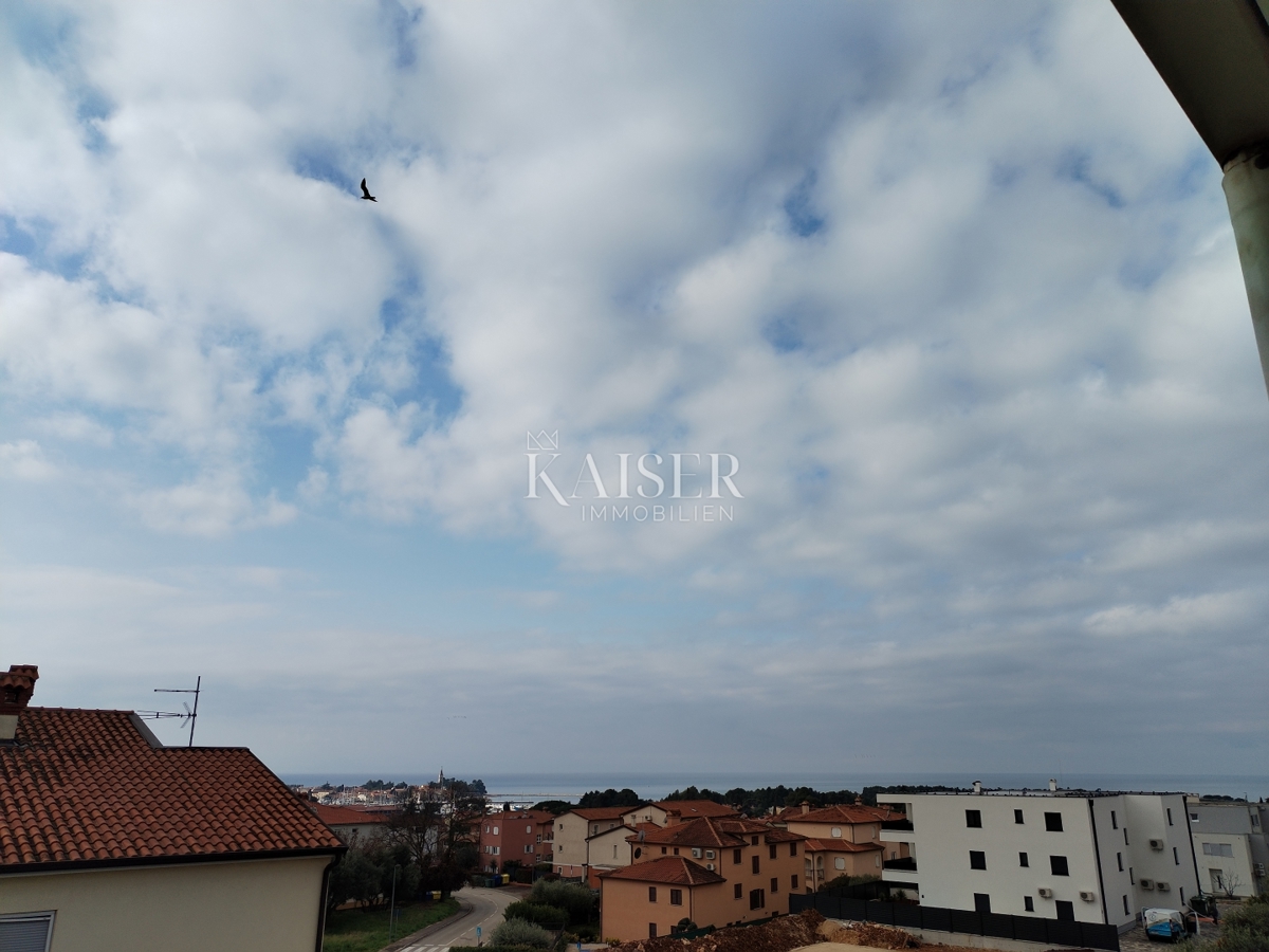 Istra, Novigrad, stanovanje 115m2 z bazenom in pogledom na morje