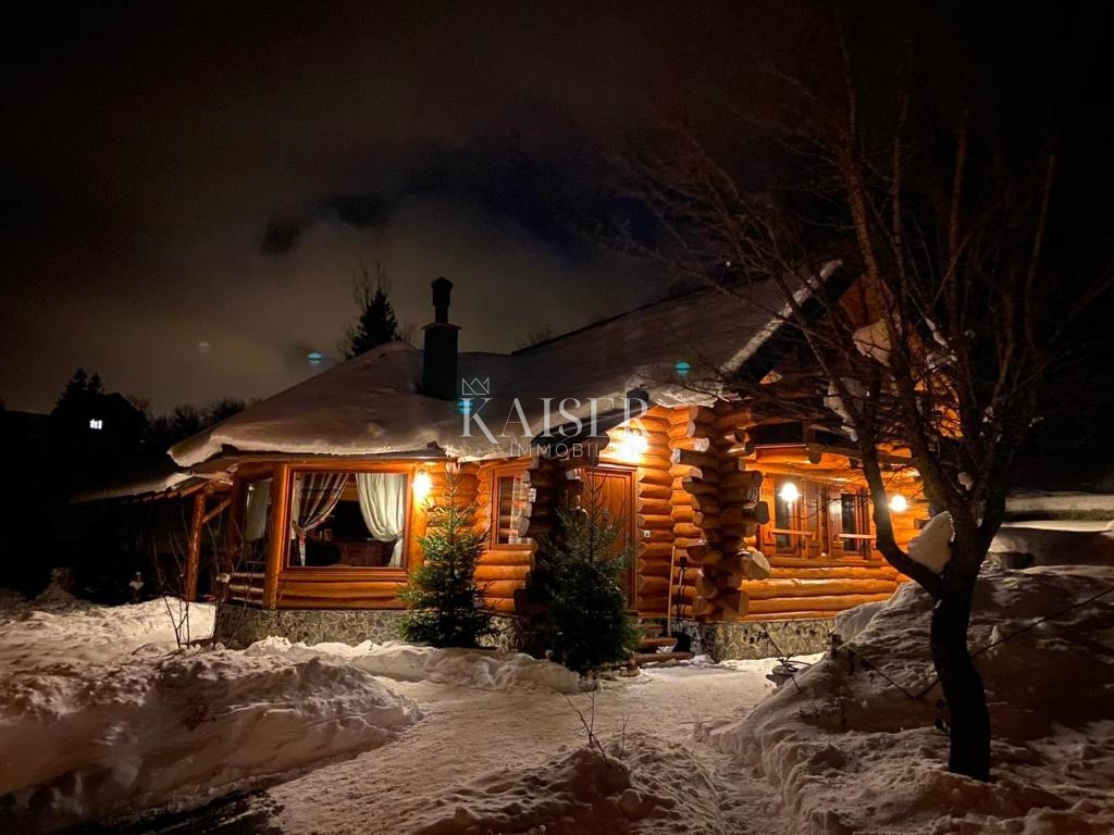 Ravna Gora, Kupjak - luksuzna lesena vila z bazenom in wellnessom