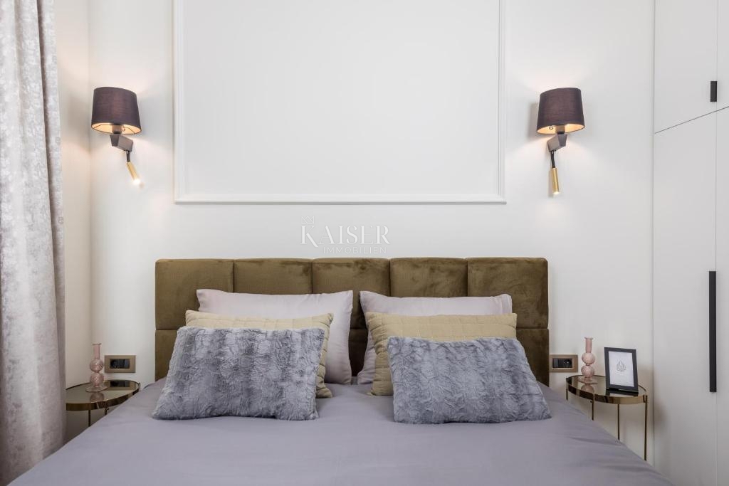 Opatija - Novo prenovljeno 2-sobno stanovanje z vrtom v centru Opatije