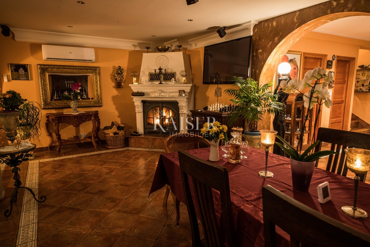 Novi Vinodolski, Smokvica - vila prva vrsta do morja