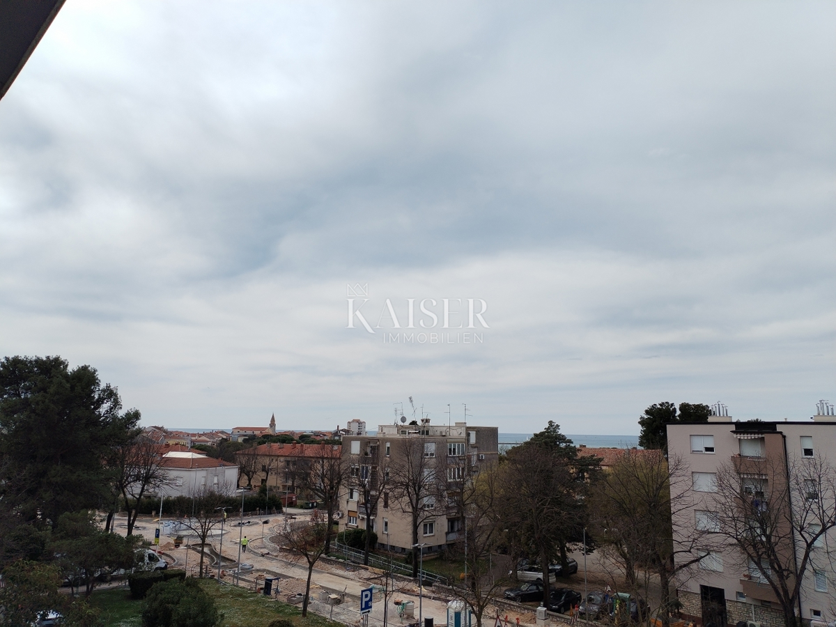 Istra, Umag, dvosobno stanovanje s pogledom na morje, 80m2