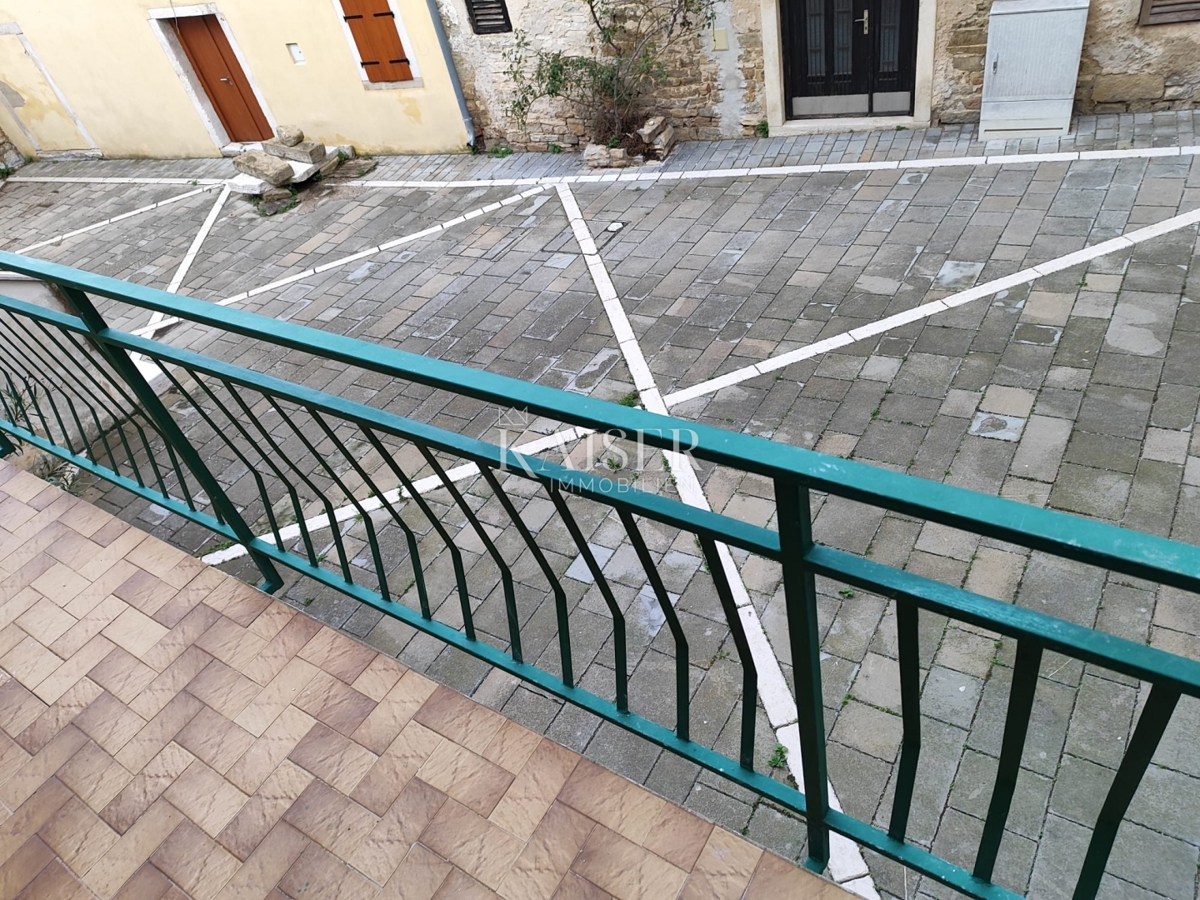 Buje, Istra, vrstna hiša v starem mestnem jedru