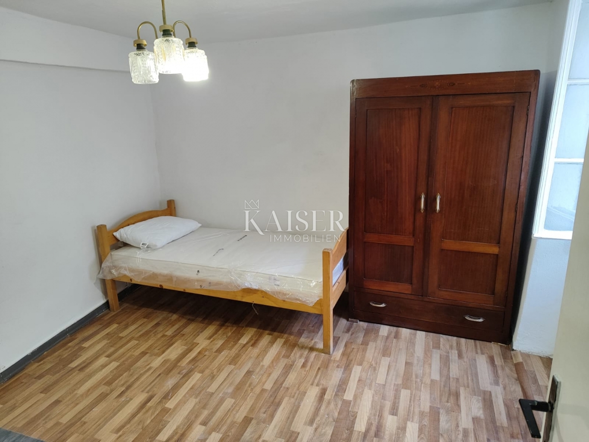 Buje, Istra, vrstna hiša v starem mestnem jedru