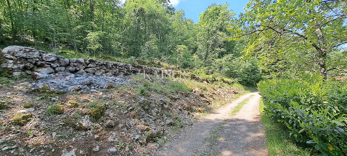  Zazidljivo zemljišče Zvoneća, Matulji, 5.375m2