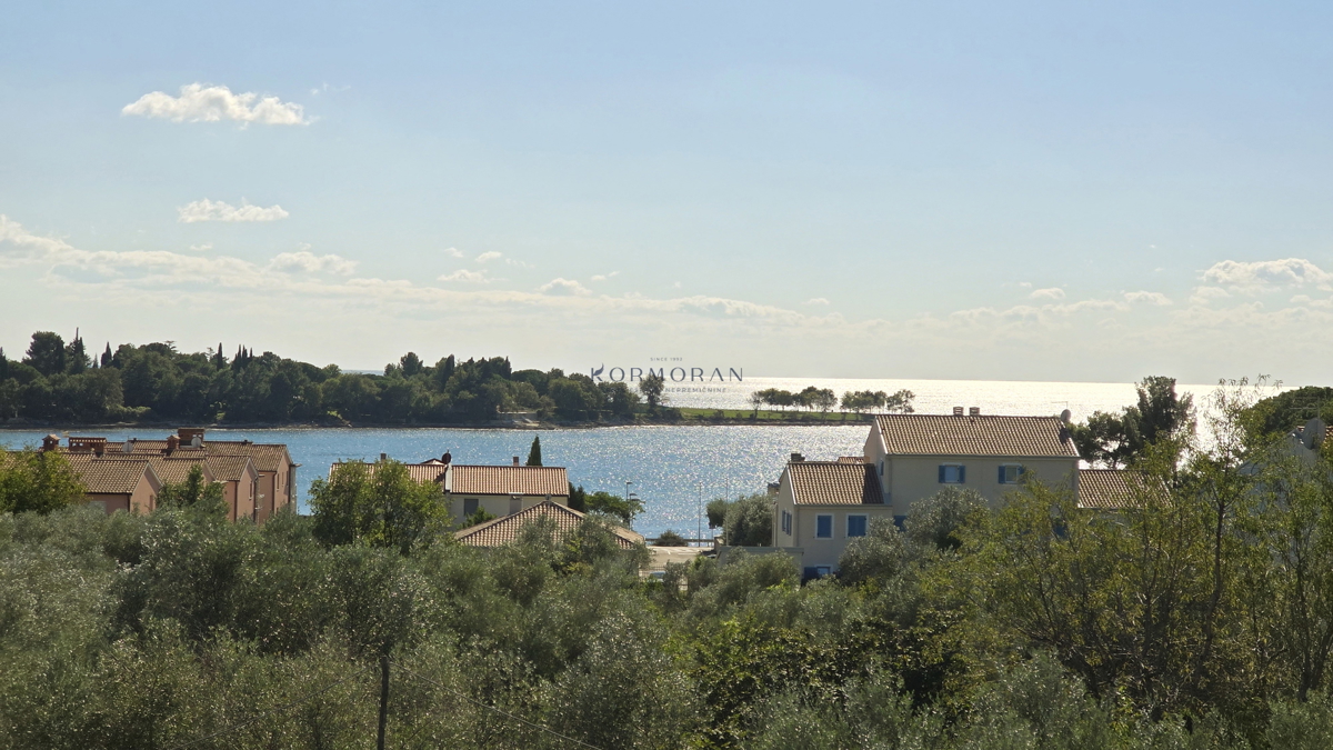 HIŽA V LOVREČICI 400