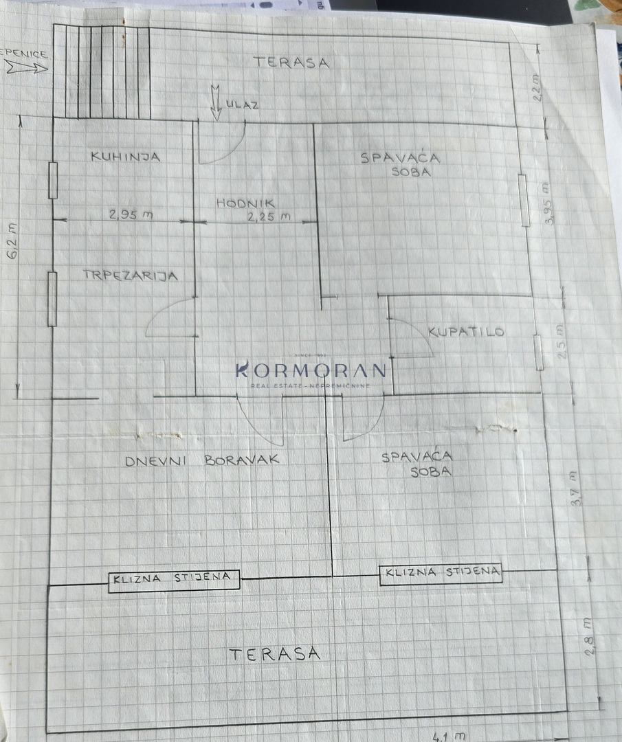 HIŽA V LOVREČICI 400