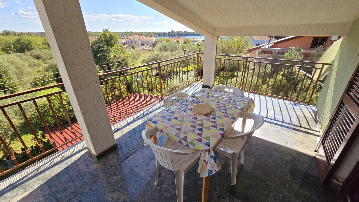 HIŽA V LOVREČICI 400